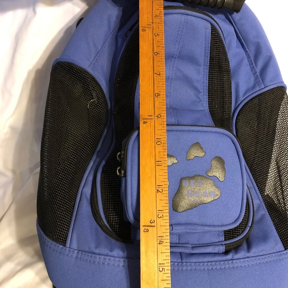Pet Gear rolling travel tote/backpack for small animals Excellent condition